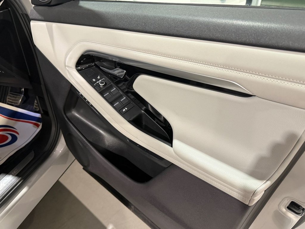 USED 2019 69 LAND ROVER RANGE ROVER EVOQUE 2.0 D180 R-Dynamic SE SUV 5dr Diesel Auto 4WD Euro 6 (s/s) (180 ps) 