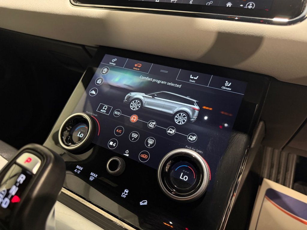 USED 2019 69 LAND ROVER RANGE ROVER EVOQUE 2.0 D180 R-Dynamic SE SUV 5dr Diesel Auto 4WD Euro 6 (s/s) (180 ps) 