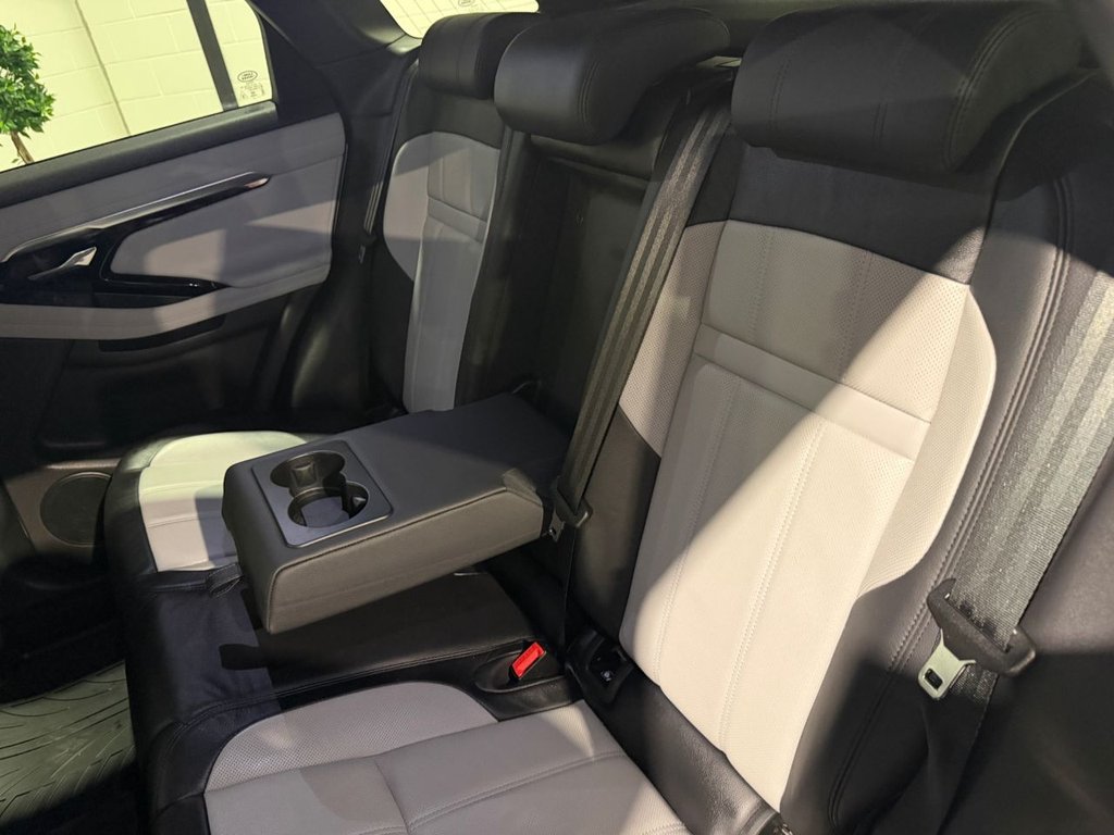 USED 2019 69 LAND ROVER RANGE ROVER EVOQUE 2.0 D180 R-Dynamic SE SUV 5dr Diesel Auto 4WD Euro 6 (s/s) (180 ps) 