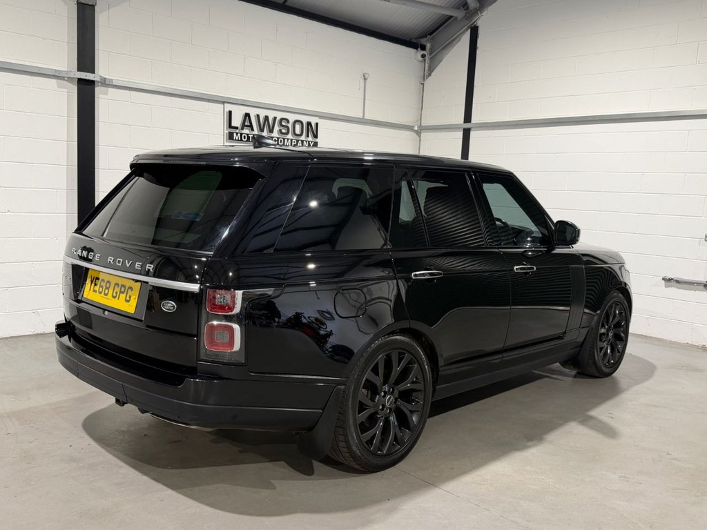 USED 2018 68 LAND ROVER RANGE ROVER 3.0 SD V6 Vogue SE SUV 5dr Diesel Auto 4WD Euro 6 (s/s) (275 ps) 