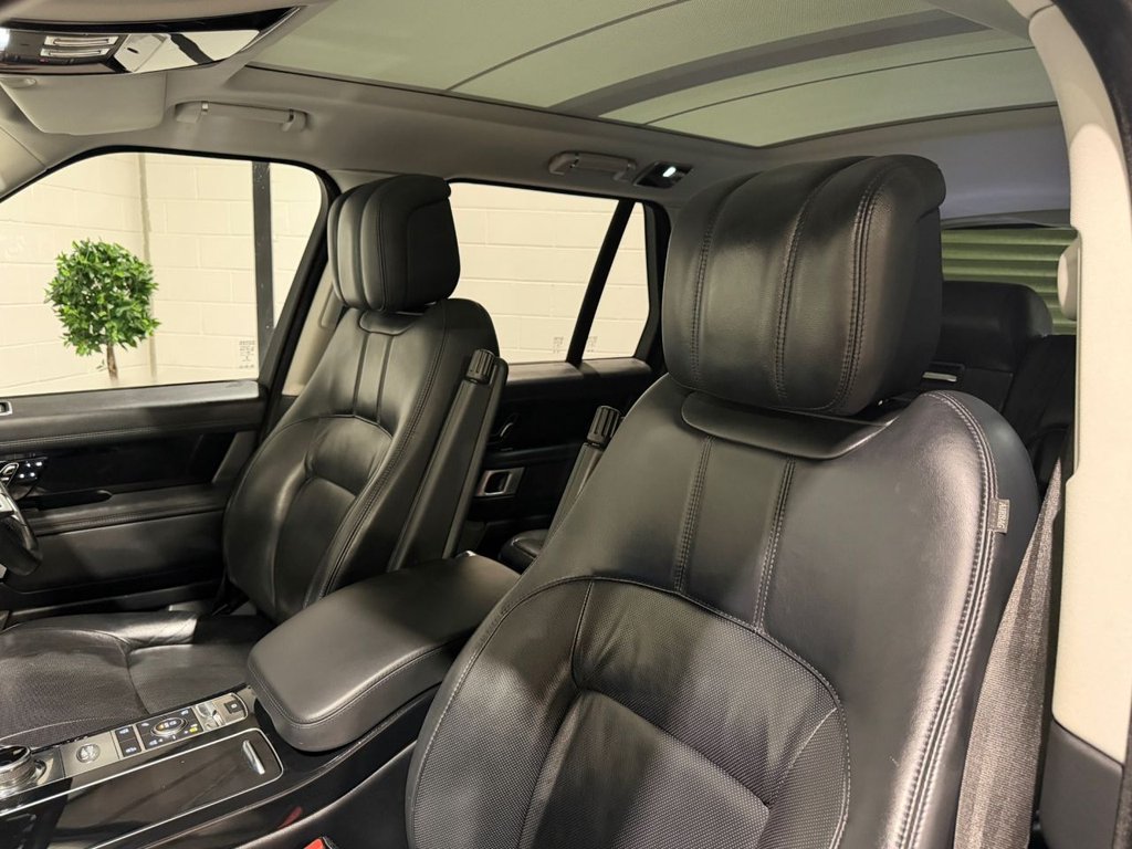 USED 2018 68 LAND ROVER RANGE ROVER 3.0 SD V6 Vogue SE SUV 5dr Diesel Auto 4WD Euro 6 (s/s) (275 ps) 