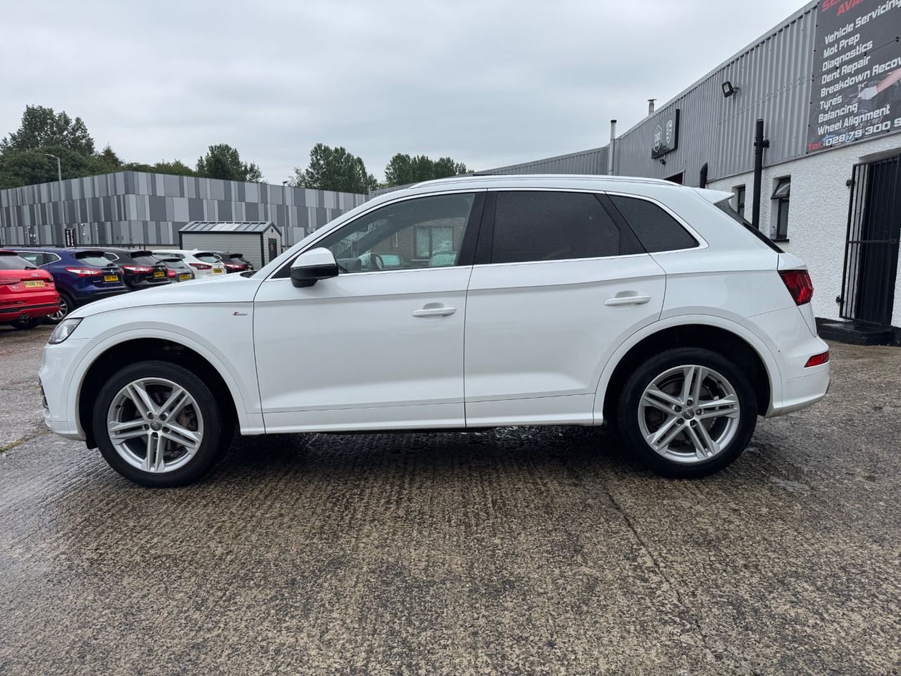 2018 AUDI Q5 S Line - vehicle photo 14 for sale on PureCar