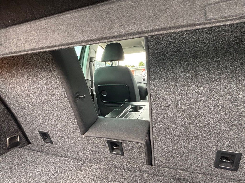 2014 Volkswagen Tiguan — image 32
