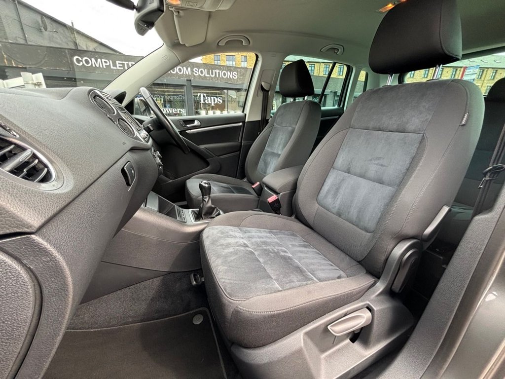 2014 Volkswagen Tiguan — image 36