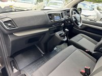 USED 2021 21 TOYOTA PROACE VERSO 1.5D Shuttle Medium MPV 5dr Diesel Manual MWB Euro 6 (s/s) (9 Seat) (120 ps) NAV + CARPLAY + ULEZ + 6-SPEED + 9 SEATER