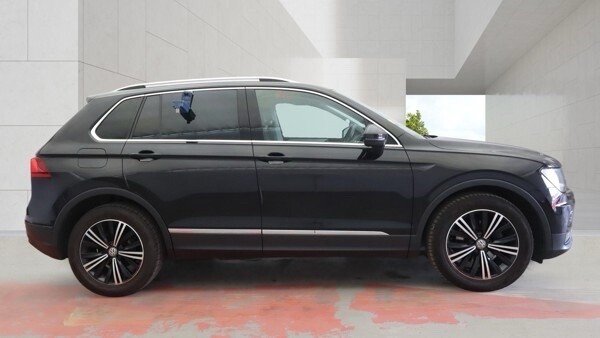 USED 2018 18 VOLKSWAGEN TIGUAN 1.4 TSI SE Navigation SUV 5dr Petrol Manual Euro 6 (s/s) (125 ps) 