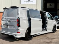 USED 2025 25 FORD TRANSIT CUSTOM 2.5 320 Duratec 11.8kWh LIMITED 6 Seater Combi Van Double Cab 5dr Petrol Plug-in Hybrid Auto L2 H1 Euro 6 (232 ps) ***  NO VAT  *** NO VAT / ONLY 3K MILES / LONG WHEELBASE / 6 SEATER COMBI DAY VAN