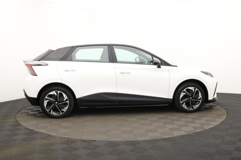 USED 2023 73 MG MG4 51kWh SE Hatchback 5dr Electric Auto (170 ps) Car Play, Keyless Go, Sensors