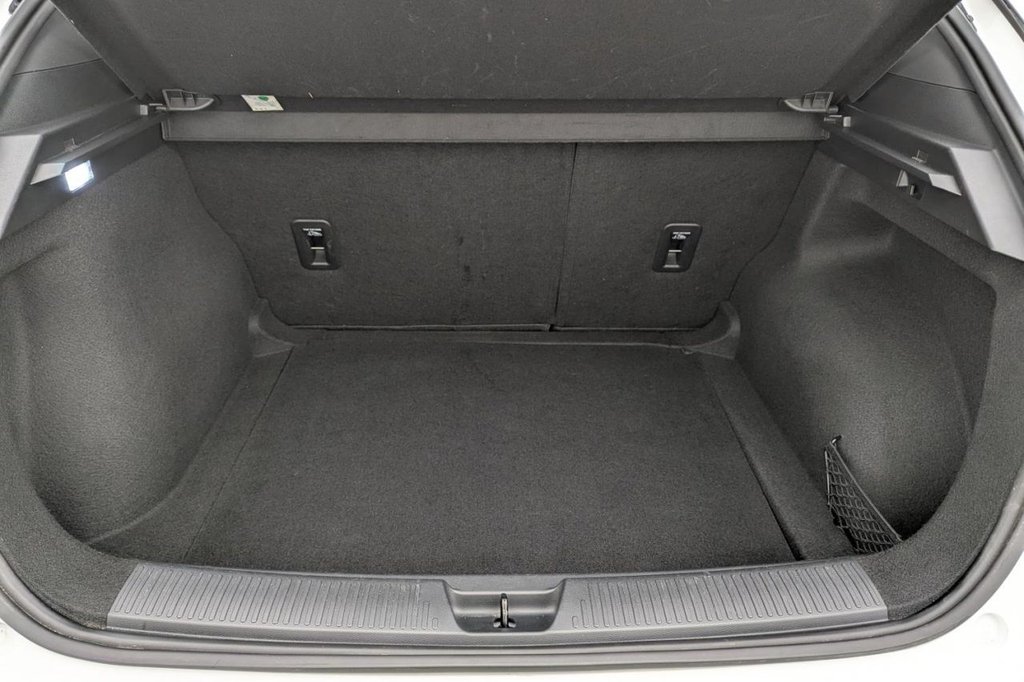 USED 2023 73 MG MG4 51kWh SE Hatchback 5dr Electric Auto (170 ps) Car Play, Keyless Go, Sensors