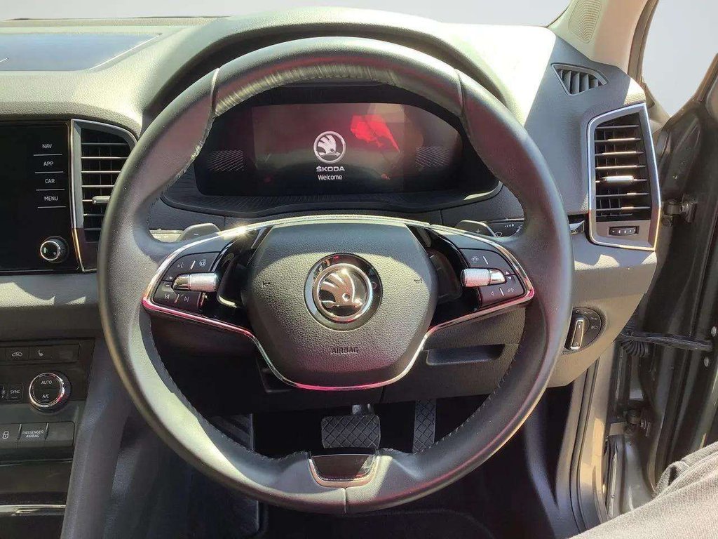 2023 Skoda Karoq — image 7