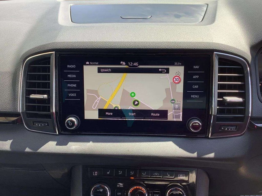 2023 Skoda Karoq — image 9