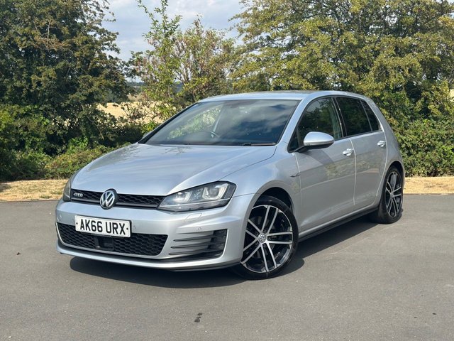 View our VOLKSWAGEN GOLF