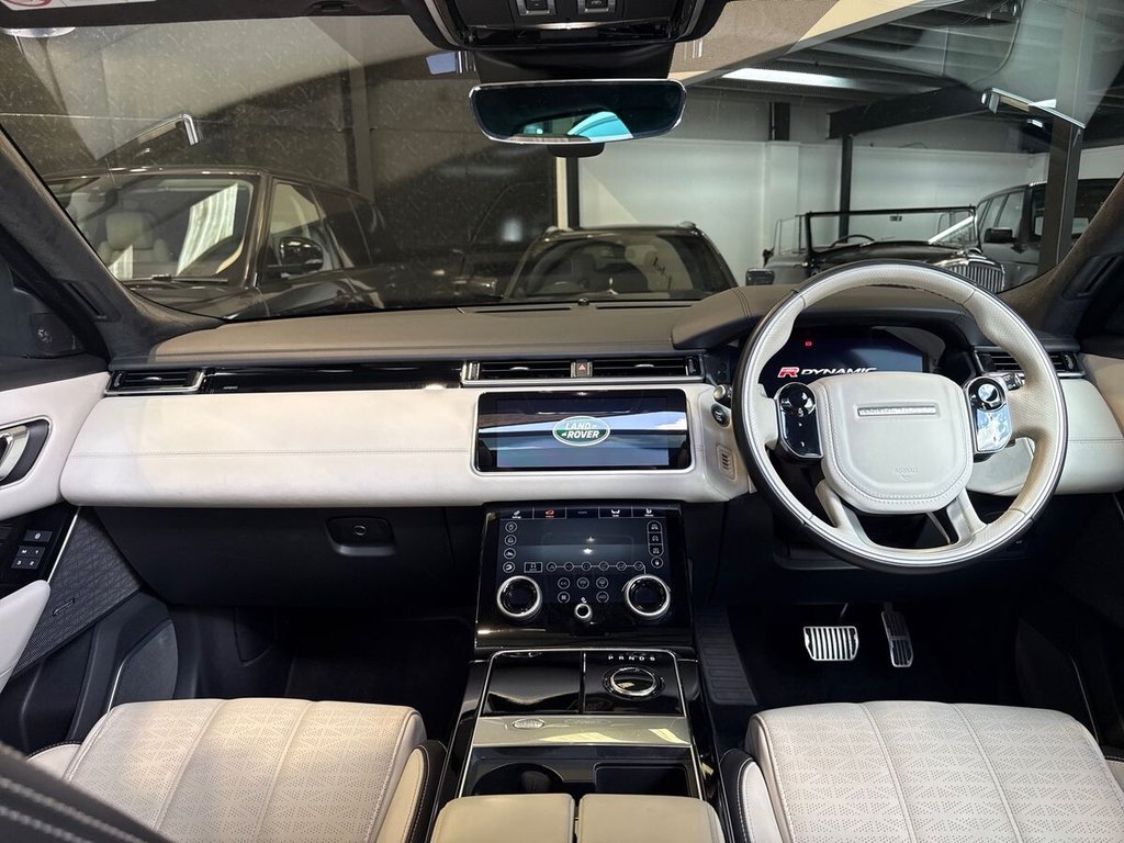 USED 2018 67 LAND ROVER RANGE ROVER VELAR 3.0 Si6 V6 First Edition Auto 4WD Euro 6 (s/s) 5dr 