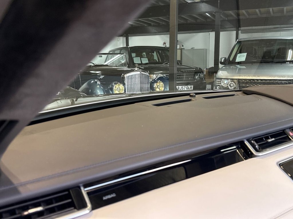 USED 2018 67 LAND ROVER RANGE ROVER VELAR 3.0 Si6 V6 First Edition Auto 4WD Euro 6 (s/s) 5dr 
