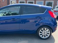 USED 2015 15 FORD FIESTA 1.0T EcoBoost Titanium Hatchback 5dr Petrol Powershift Euro 6 (100 ps) AUTO + NAV + SENSORS