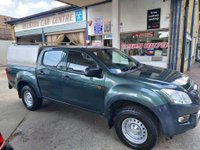 USED 2016 16 ISUZU D-MAX 2.5 TD 4x4 4dr 2016 Isuzu D-Max stands