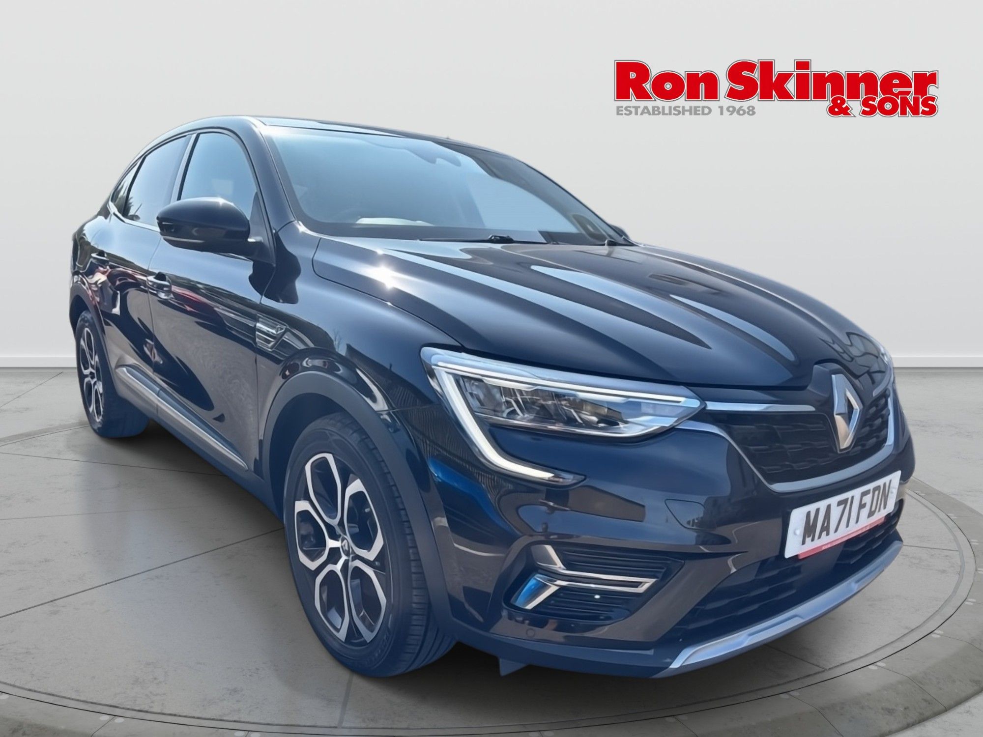 2021 Renault Arkana — image 1