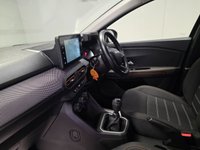 USED 2023 23 DACIA SANDERO STEPWAY 1.0 TCe Expression Hatchback 5dr Petrol Manual Euro 6 (s/s) (90 ps) 