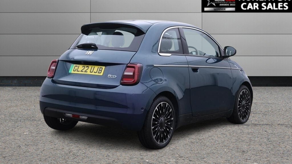USED 2022 22 FIAT 500E 42kWh La Prima Hatchback 3dr Electric Auto (118 ps) 