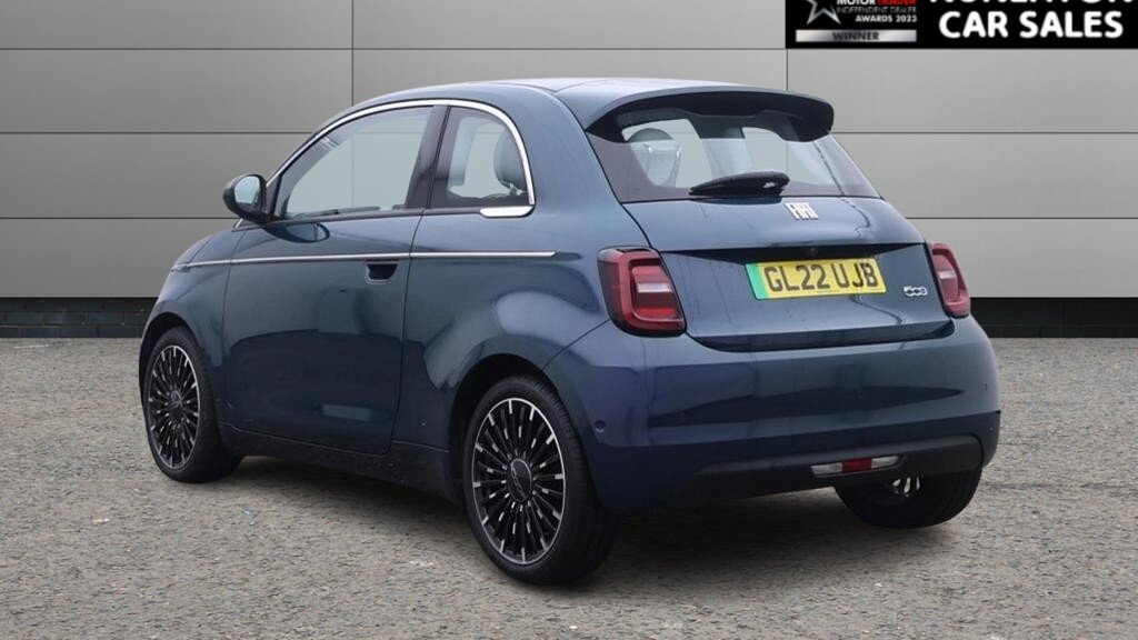 USED 2022 22 FIAT 500E 42kWh La Prima Hatchback 3dr Electric Auto (118 ps) 