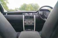 USED 2017 17 LAND ROVER DISCOVERY SPORT 2.0 TD4 HSE Black SUV 5dr Diesel Auto 4WD Euro 6 (s/s) (180 ps) 