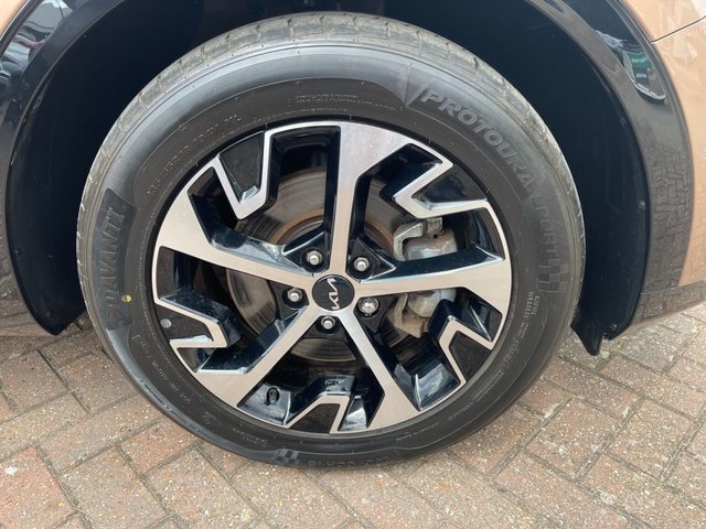 View our KIA SPORTAGE