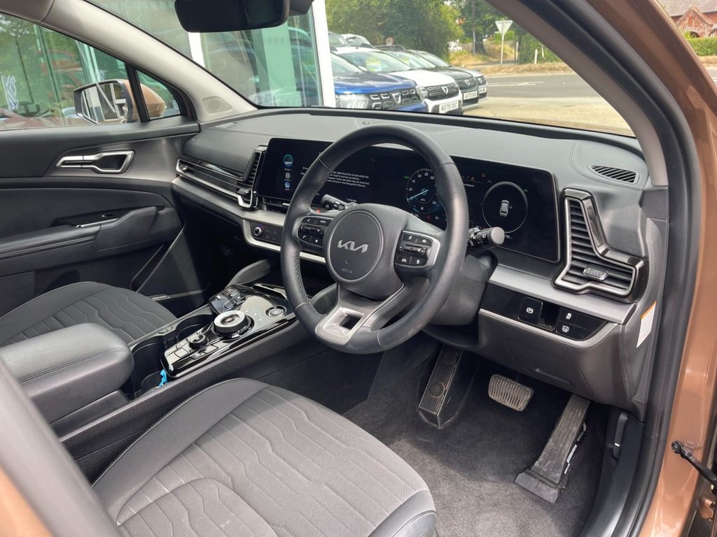 USED 2022 22 KIA SPORTAGE 1.6 h T-GDi 4 SUV 5dr Petrol Hybrid Auto Euro 6 (s/s) (226 bhp) 