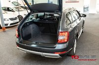 USED 2015 65 SKODA OCTAVIA 2.0 TDI Scout Estate 5dr Diesel DSG 4WD Euro 6 (s/s) (184 ps) 