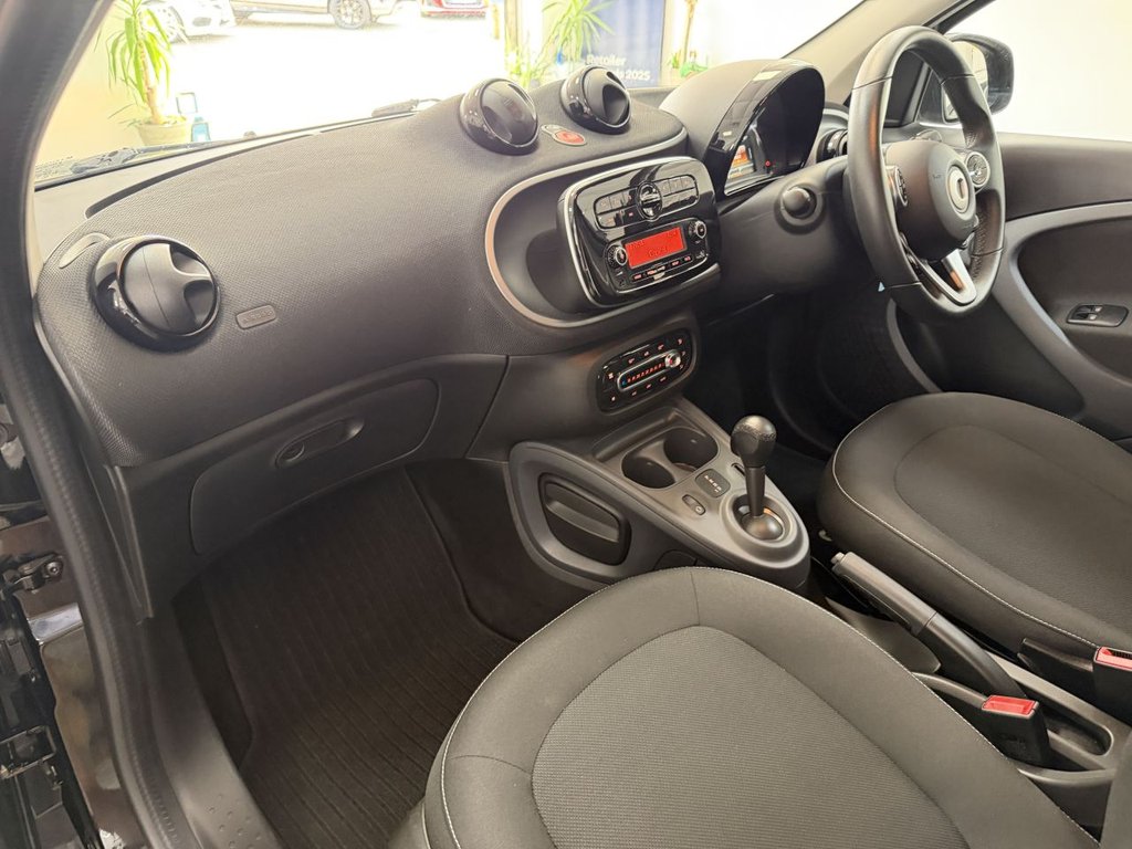 USED 2018 68 SMART FORFOUR 1.0 Passion Hatchback 5dr Petrol Twinamic Euro 6 (s/s) (71 ps) 