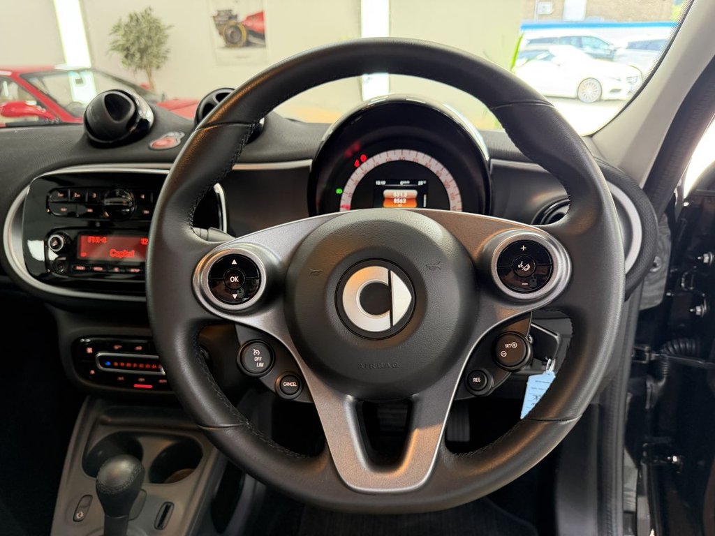 USED 2018 68 SMART FORFOUR 1.0 Passion Hatchback 5dr Petrol Twinamic Euro 6 (s/s) (71 ps) 