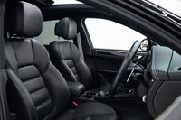USED 2022 22 PORSCHE MACAN 2.9T V6 S SUV 5dr Petrol PDK 4WD Euro 6 (s/s) (380 ps) 
