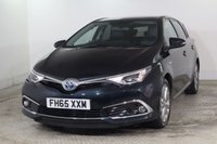 USED 2015 65 TOYOTA AURIS 1.8 VVT-h Excel Hatchback 5dr Petrol Hybrid CVT Euro 6 (s/s) (136 ps) Rev Camera, Panoramic Roof,
