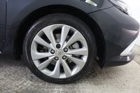 USED 2015 65 TOYOTA AURIS 1.8 VVT-h Excel Hatchback 5dr Petrol Hybrid CVT Euro 6 (s/s) (136 ps) Rev Camera, Panoramic Roof,