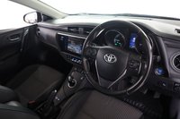 USED 2015 65 TOYOTA AURIS 1.8 VVT-h Excel Hatchback 5dr Petrol Hybrid CVT Euro 6 (s/s) (136 ps) Rev Camera, Panoramic Roof,