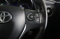 USED 2015 65 TOYOTA AURIS 1.8 VVT-h Excel Hatchback 5dr Petrol Hybrid CVT Euro 6 (s/s) (136 ps) Rev Camera, Panoramic Roof,