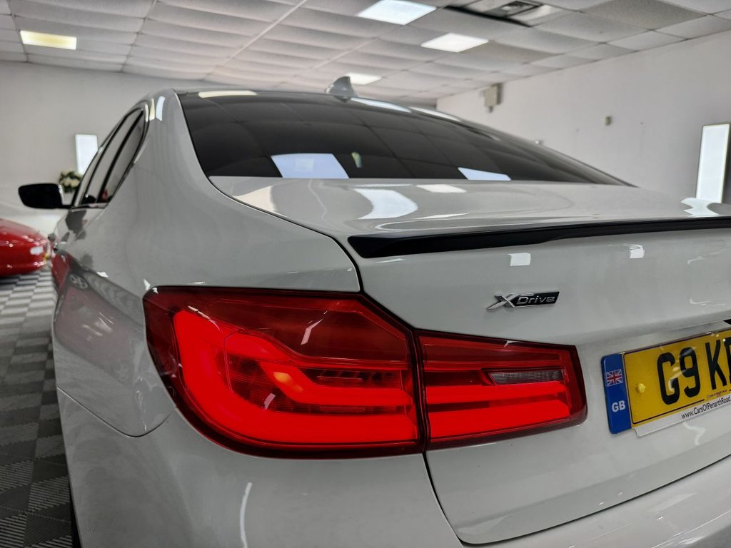 USED 2017 G BMW 5 SERIES 2.0 520d M Sport Saloon 4dr Diesel Auto xDrive Euro 6 (s/s) (190 ps) 