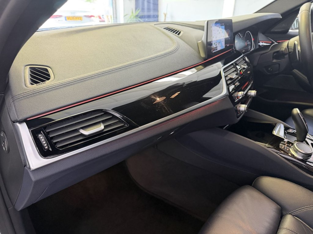 USED 2017 G BMW 5 SERIES 2.0 520d M Sport Saloon 4dr Diesel Auto xDrive Euro 6 (s/s) (190 ps) 