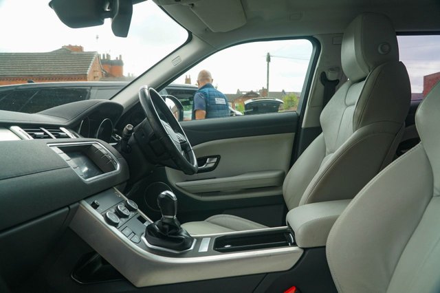 View our LAND ROVER RANGE ROVER EVOQUE