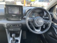 USED 2022 72 TOYOTA YARIS 1.5 VVT-h Icon Hatchback 5dr Petrol Hybrid E-CVT Euro 6 (s/s) (116 ps) Camera Air Con Cruise DAB