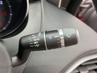 USED 2016 16 JAGUAR XE 2.0d Portfolio Saloon 4dr Diesel Auto Euro 6 (s/s) (180 ps) 