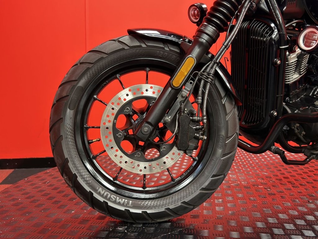 USED 2021 21 HYOSUNG GV125 TRADE BIKES AT TRADE PRICES FULLY CUSTOM