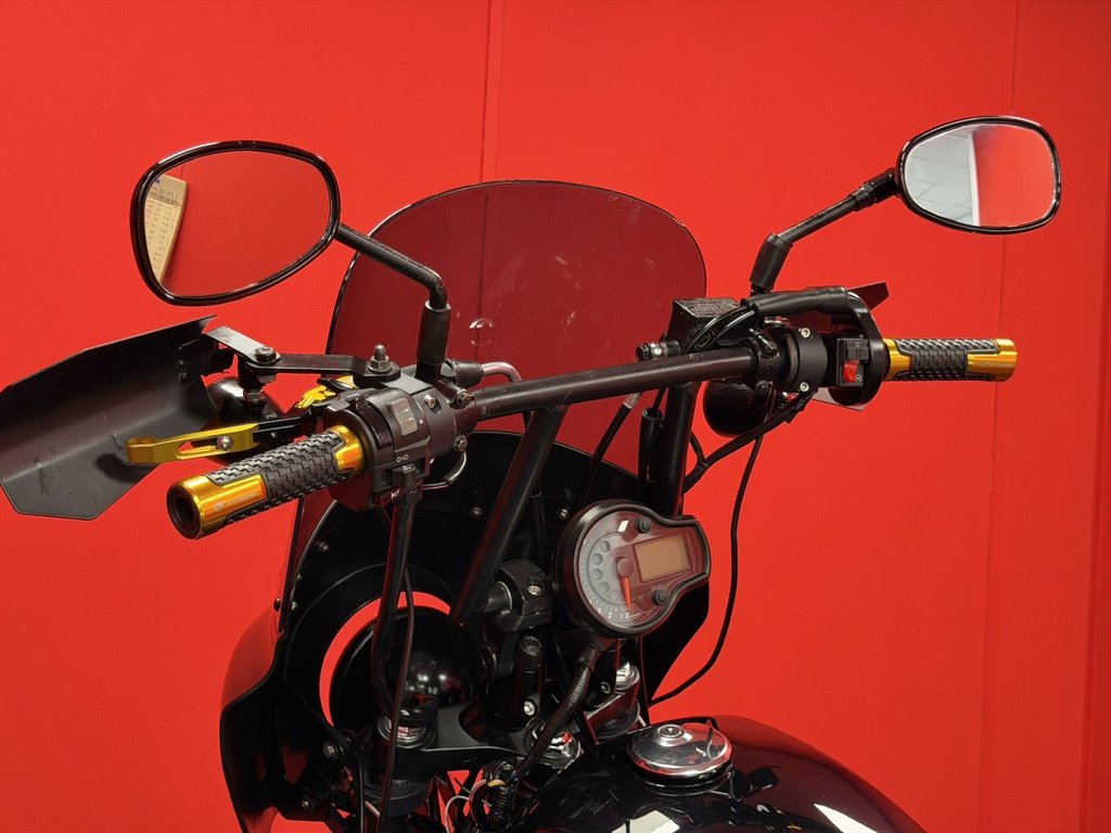 USED 2021 21 HYOSUNG GV125 TRADE BIKES AT TRADE PRICES FULLY CUSTOM