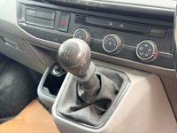 USED 2022 22 VOLKSWAGEN TRANSPORTER 2.0 TDI T30 Startline Kombi Double Cab 5dr Diesel Manual FWD SWB Euro 6 (s/s) (110 ps) KOMBI 6 SEATS, KUSTOM PAINTWORK