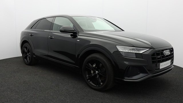 View our AUDI Q8