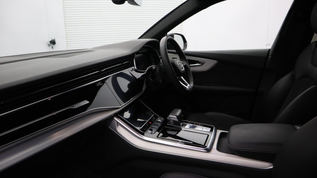 USED 2019 19 AUDI Q8 3.0 TDI V6 50 S line SUV 5dr Diesel Tiptronic quattro Euro 6 (s/s) (286 ps)