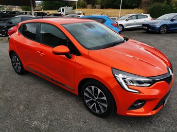 2019 RENAULT CLIO 1.0 TCe Iconic Hatchback 5dr Petrol Manual Euro 6 (s/s) (100 ps) &pound;8989.00