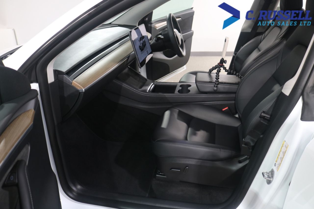 2024 TESLA MODEL Y (Dual Motor) Long Range SUV 5dr Electric Auto 4WDE (384 bhp) - vehicle photo 27 for sale on PureCar