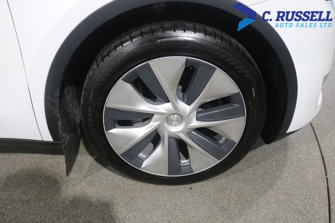 2024 TESLA MODEL Y (Dual Motor) Long Range SUV 5dr Electric Auto 4WDE (384 bhp) - vehicle photo 18 for sale on PureCar