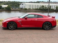 USED 2009 09 NISSAN GT-R 3.8 V6 Black Edition Coupe 2dr Petrol Auto 4WD Euro 4 (485 ps) **VIBRANT RED**11 SERVICE STAMPS**LOW MILAGE**