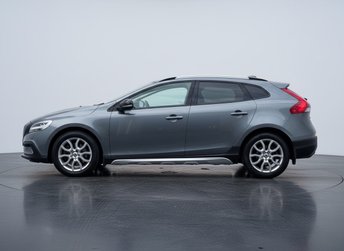2019 VOLVO V40 CROSS COUNTRY 1.5 T3 GPF Nav Plus Hatchback 5dr Petrol Auto Euro 6 (s/s) (152 ps) £10980.00
